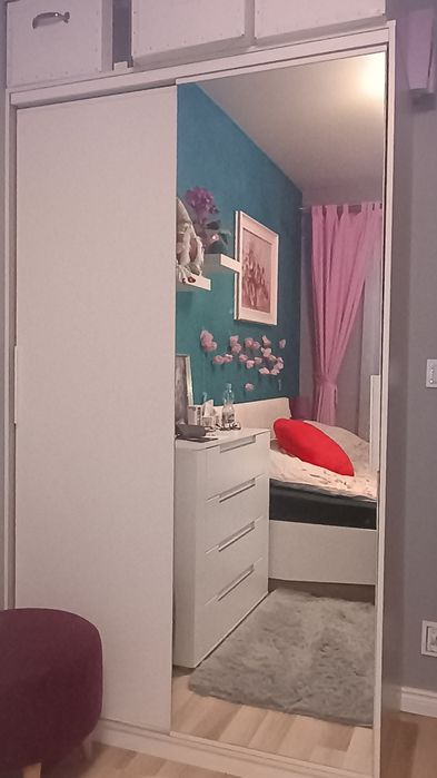 Szafa z drzwiami przesuwnymi Ikea