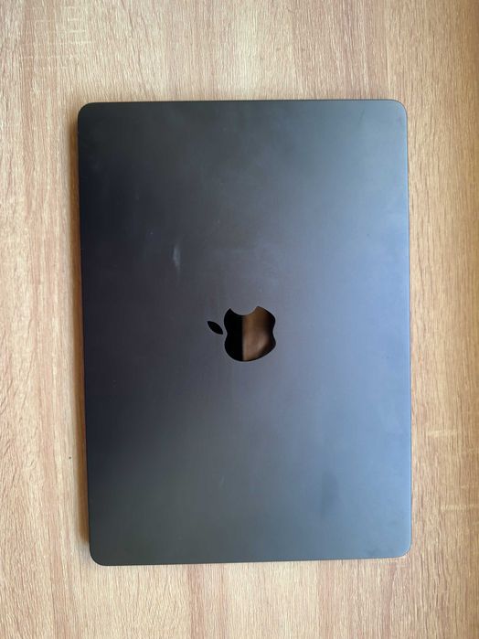 Apple MacBook Air M2 2022 + Magic Mouse 2 + Adaptador 10-1