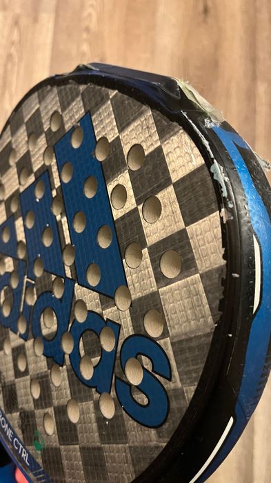 Adidas Metalbone control Padel raquete