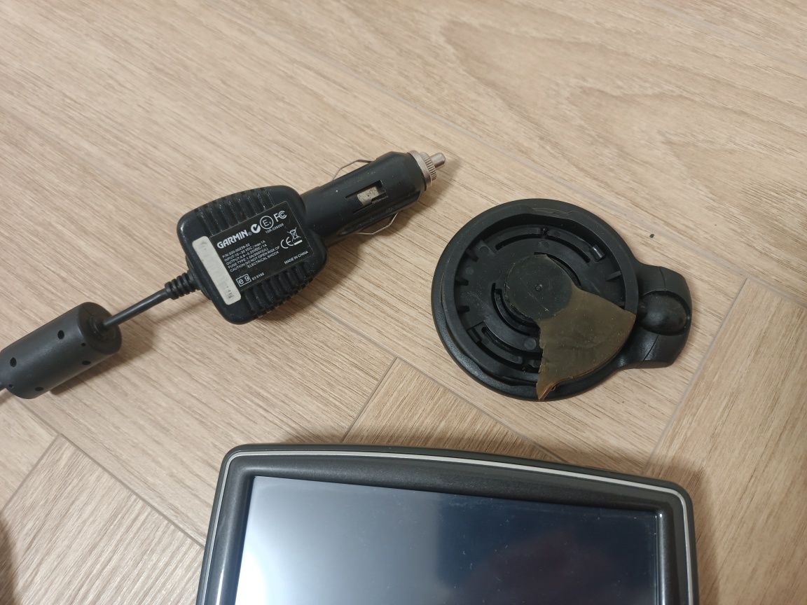 Продам GPS навигатор Tomtom XXL