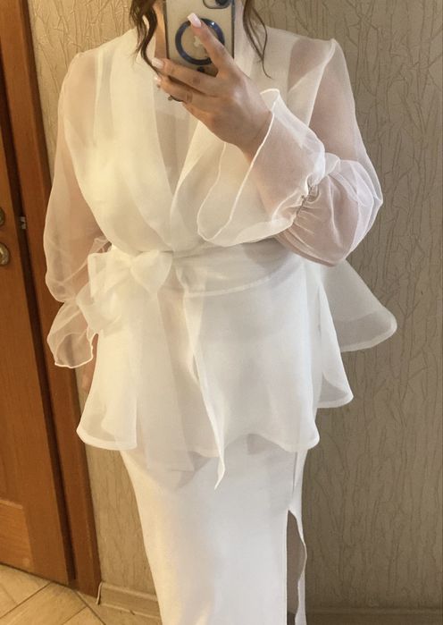 Продаж сукні- двійки , можливо поєднювати з різними розмірами