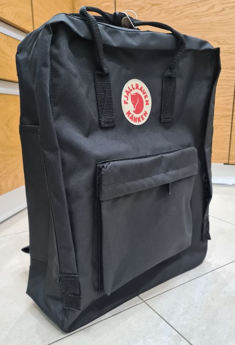 Nowy plecak Kanken Fjallraven Classic Black. wymiary 42x34x11 cm.