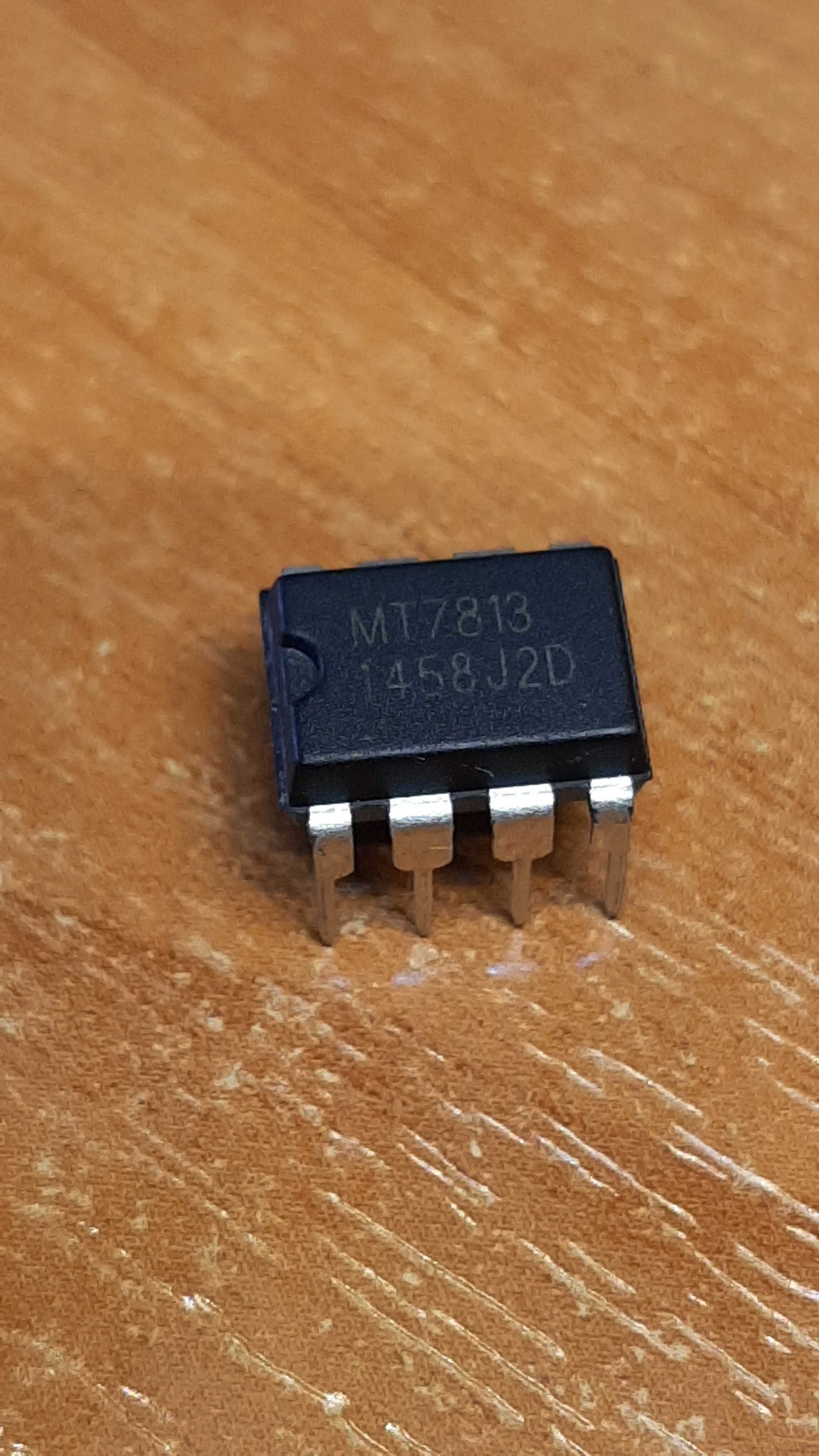 ИМС MT7813 DIP-8  LED driver