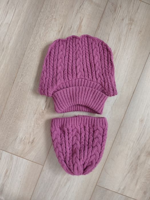 Zestaw czapka+komin r. 3-4 lata