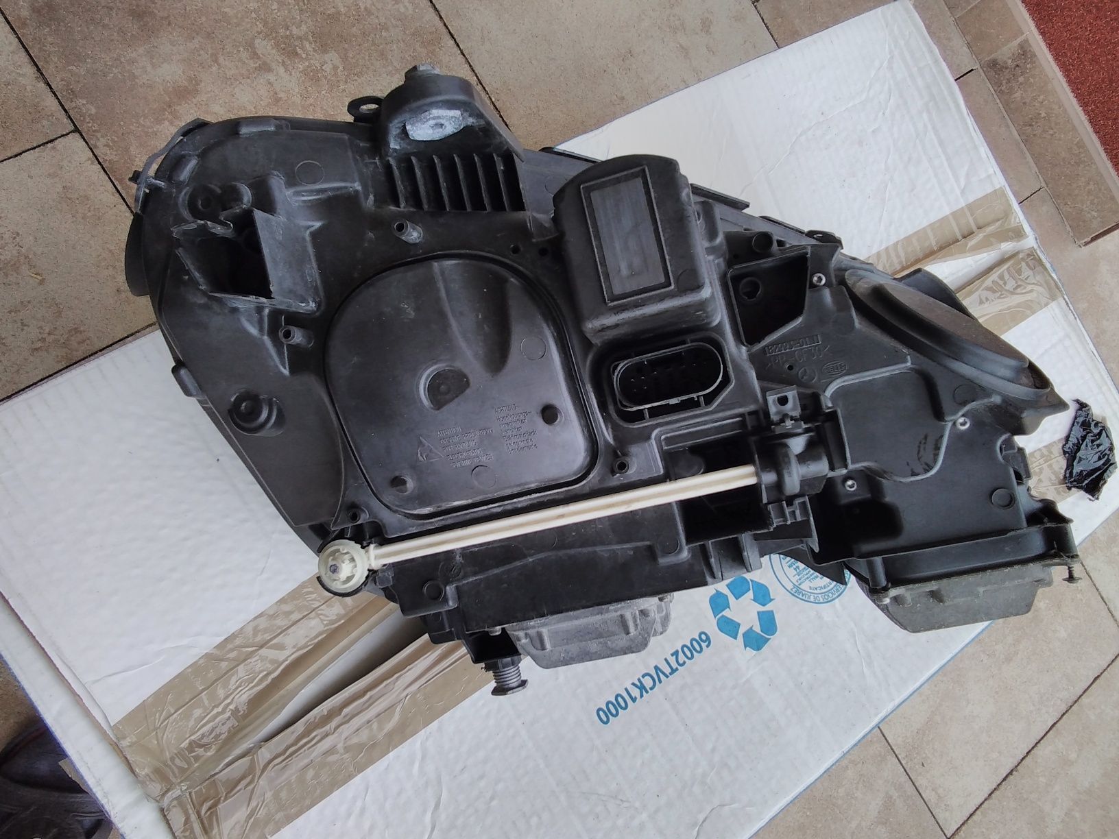 Lampa FUL LED Mercedes w 212 lewa