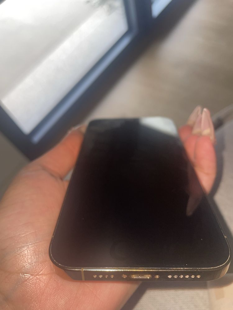 Iphone 13 pro max para peças NAO LIGA