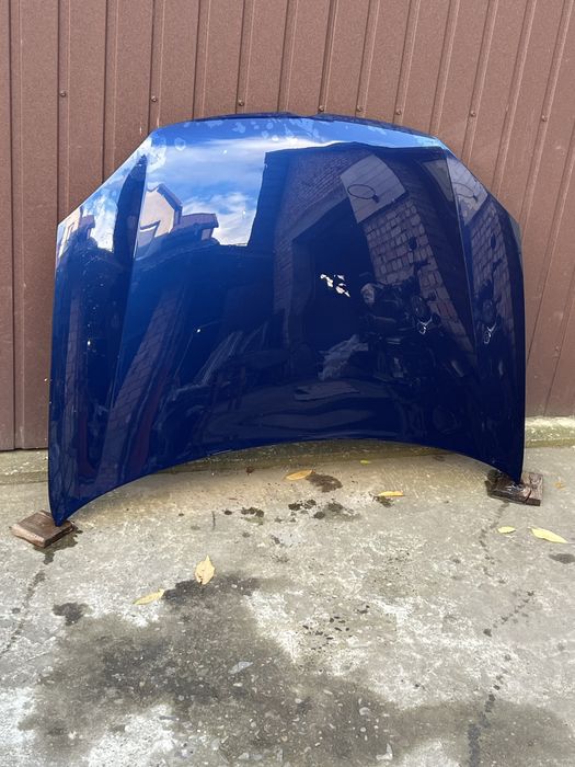 Капот для фольцваген гольф 5  volkswagen  Golf5