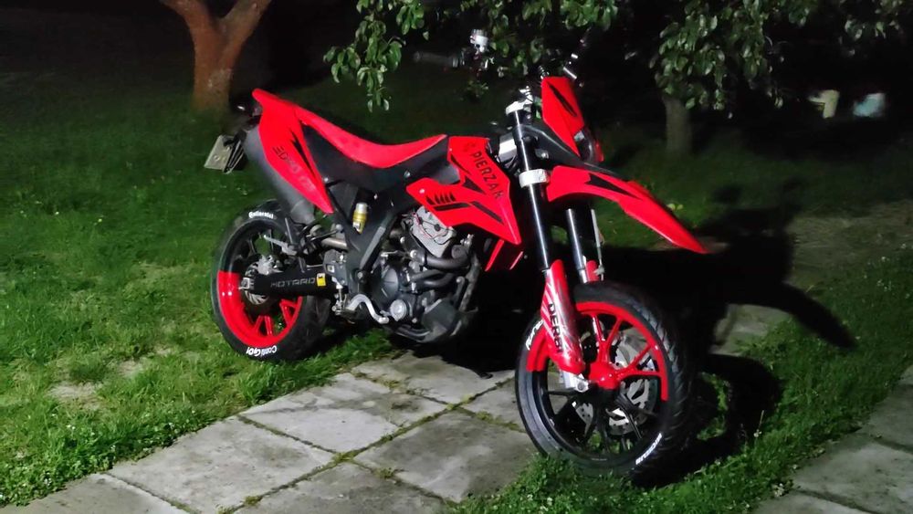 Derbi Senda DRD 125 Supermoto nie Aprilia SX 125
