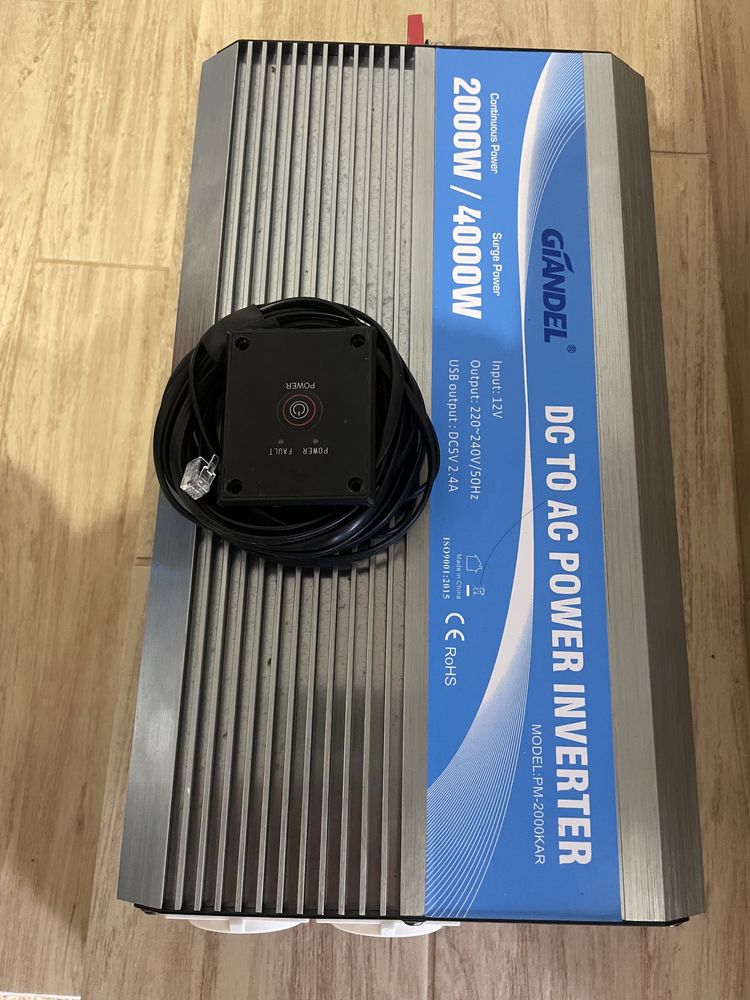 Инвертор напряжения Giandel 4000W 12V в 220V