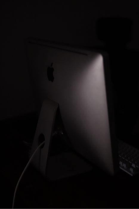Apple iMac 2011 macOS Monterrey