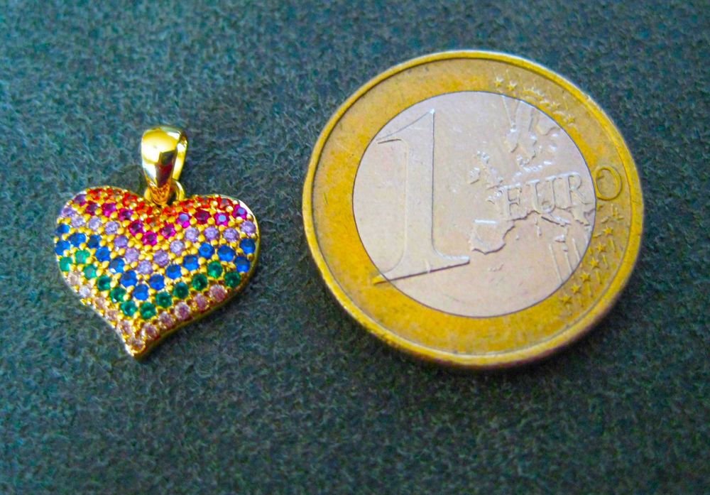 Colar Aço Dourado c/ Coração de Cristais Arco Iris NOVO