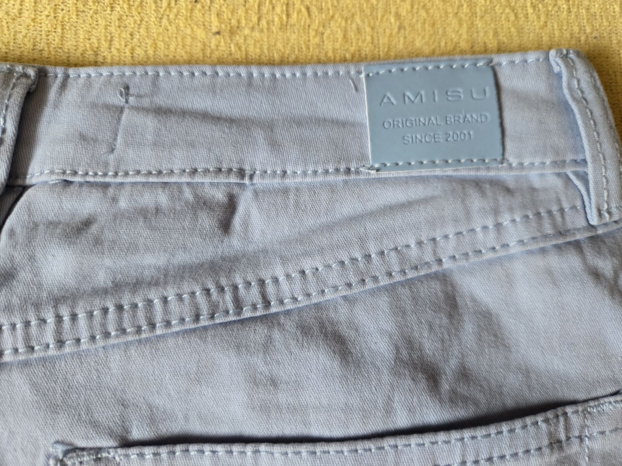 Spodenki damskie r. 38 New York(AMISU)