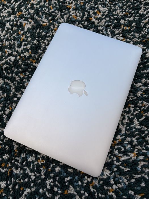 Macbook pro A1503