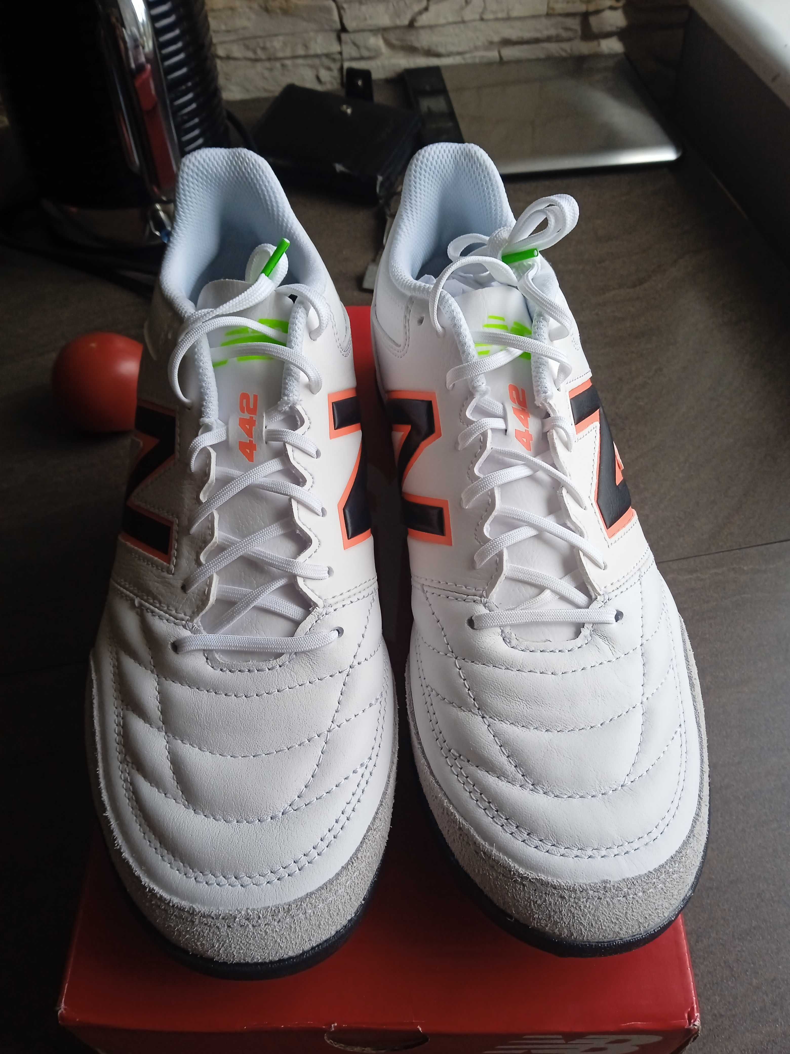 Turfy męskie New Balance MS42TWD2 – białe 43