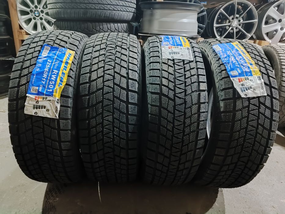 Резина зима 225.60.17 нова