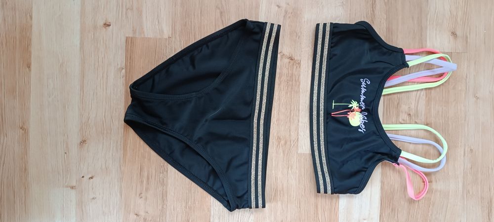 Kostium kąpielowy dla dziewczynki