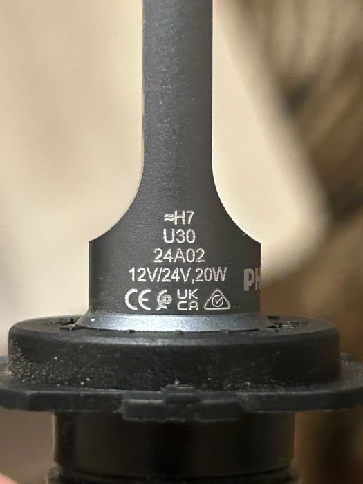 Philips żarówki LED H7 Ultinon PRO3021 + Sterownik LED Canbus Osram