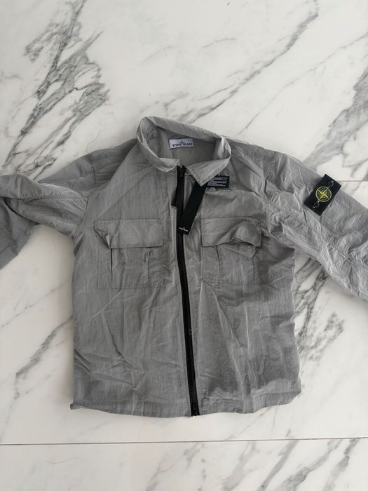 Продам ветровку Stone Island