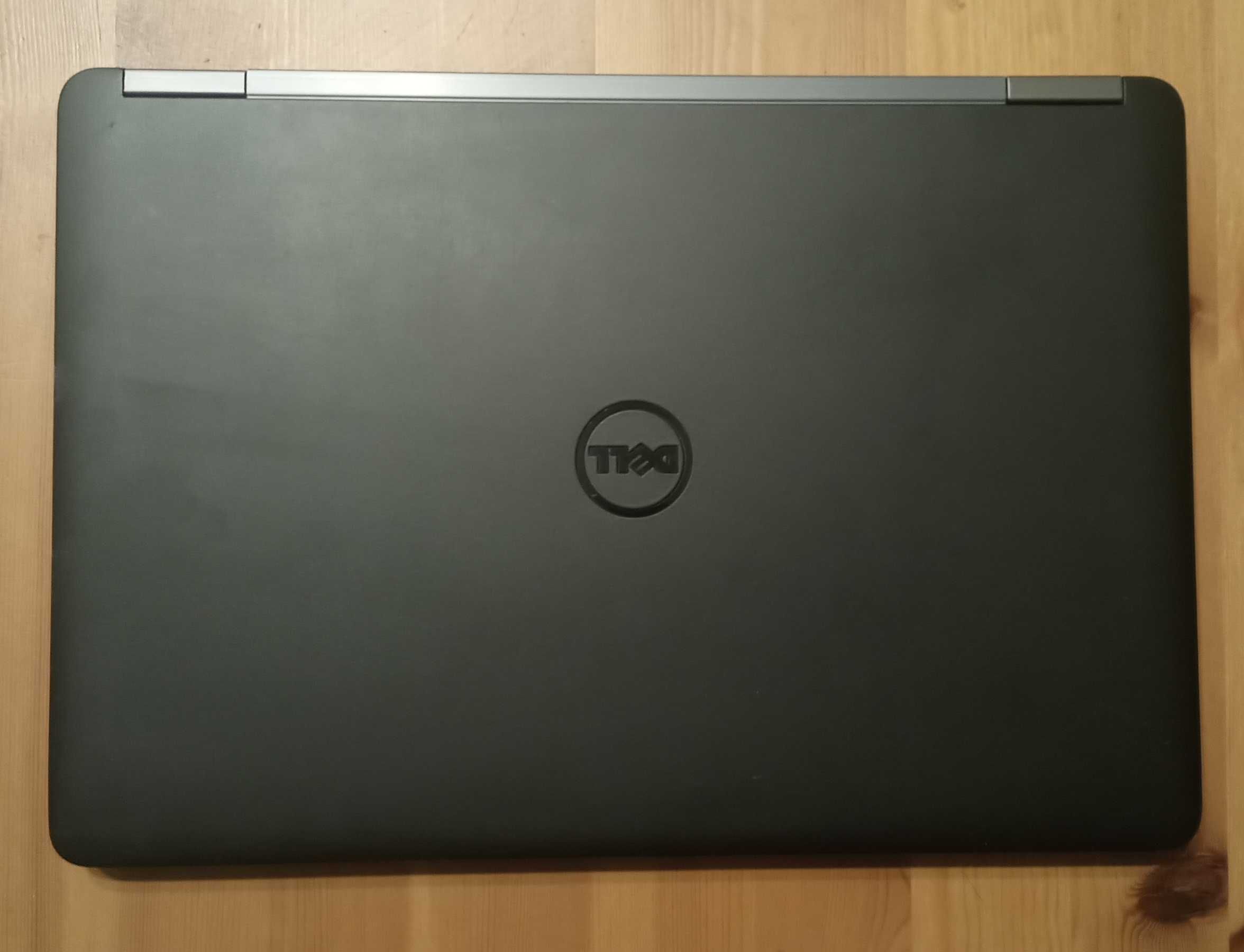 Laptop Dell Latitude E7270 12,5 " Intel Core i5 8 GB / 256 GB czarny