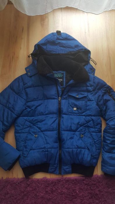 kurteczka firmy Cipo & Baxx rozmiar L