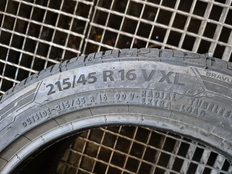 BARUM Bravuris 5H/M  215/45R16   NOWE