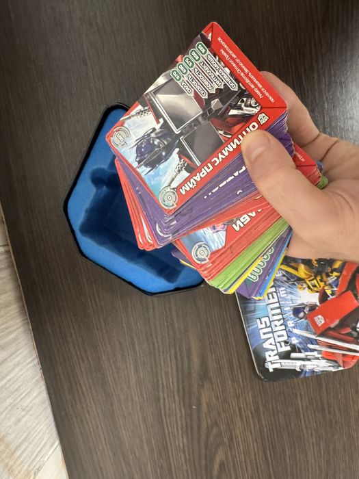 Коробка та карти трансформерів