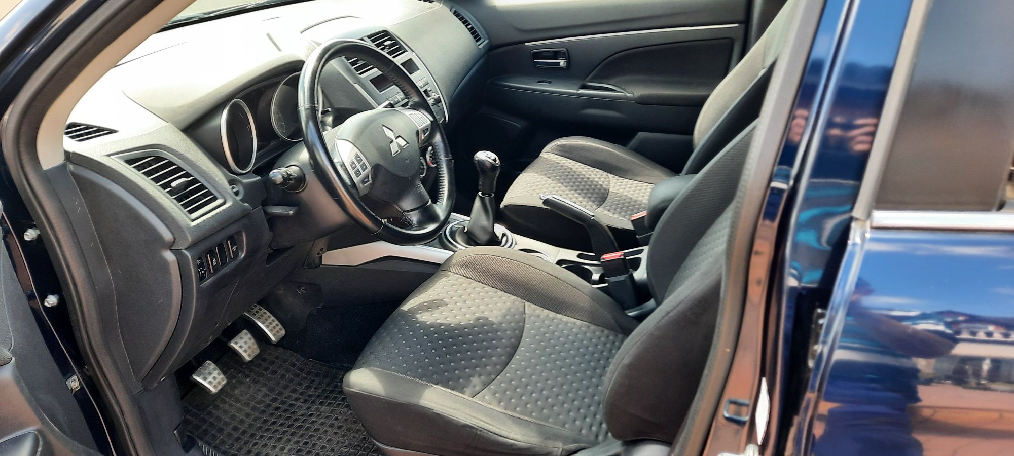 Mitsubishi ASX 1.6  2010r.  przebieg 97,500 km