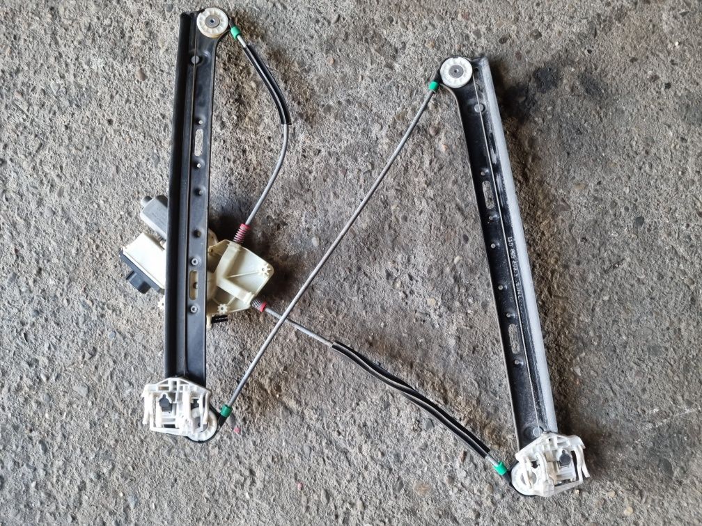 Mechanizm podnosnik szyby Przod prawy lewy Bmw X3 E83