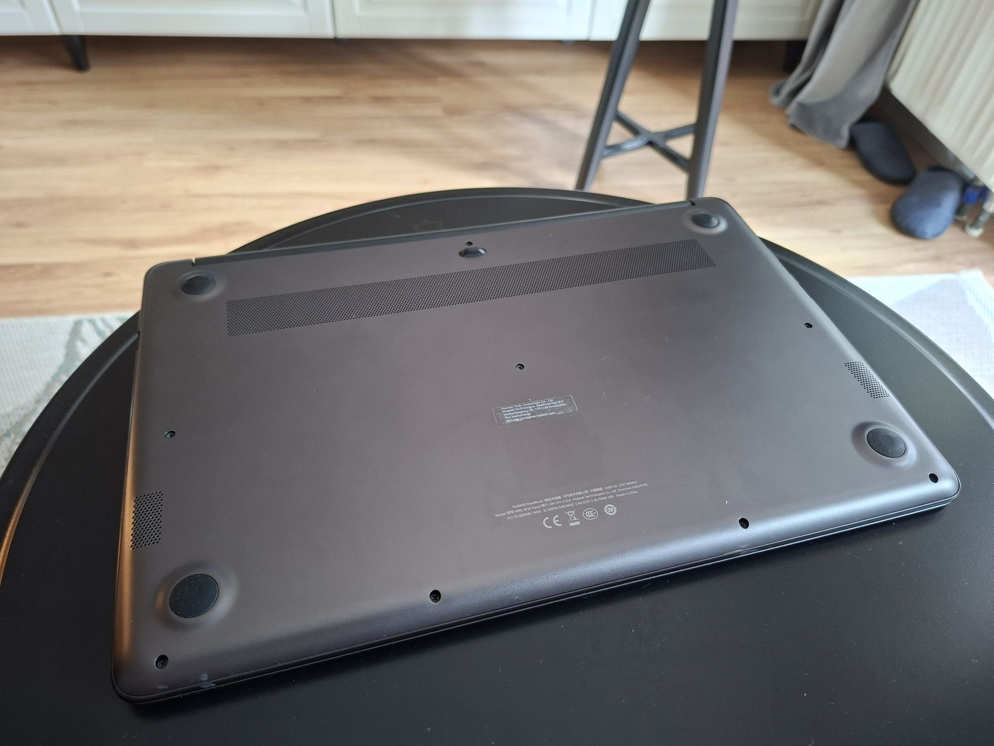 Huawei matebook d