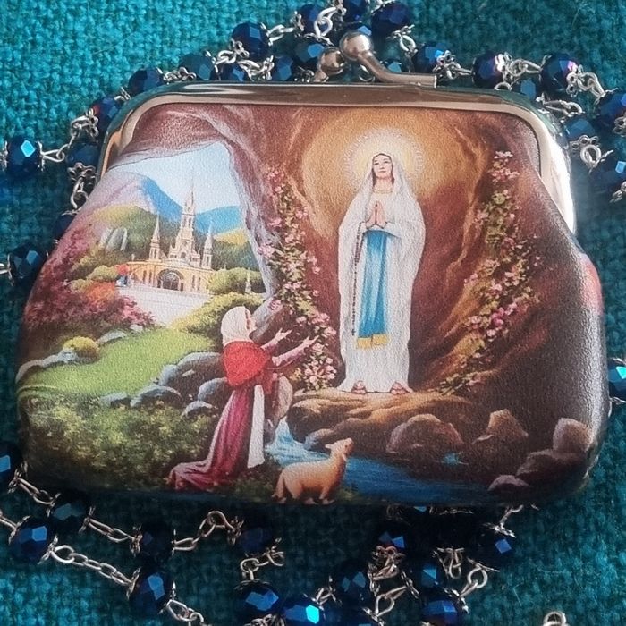 Szklany Różaniec z Fatimy+ etui na różaniec jak na zdjęciu.