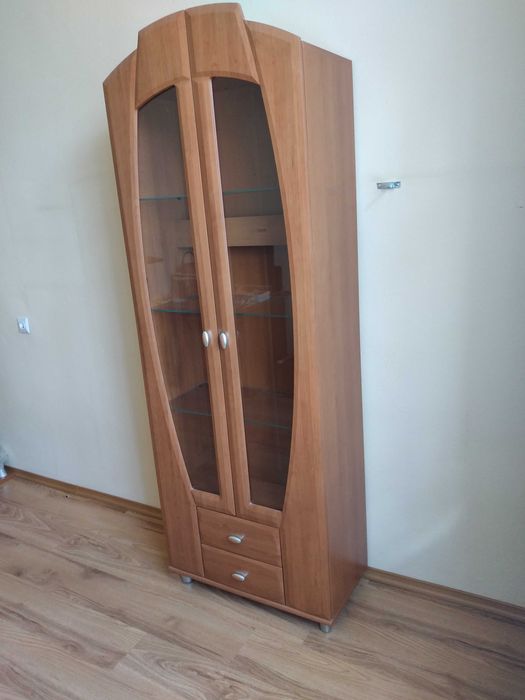 Sprzedam witrynę - meble forte.