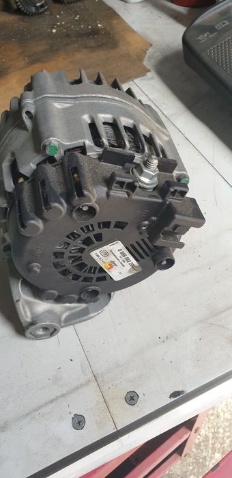 Bmw 520d alternador bomba direcção motor de arranque coletor admissão