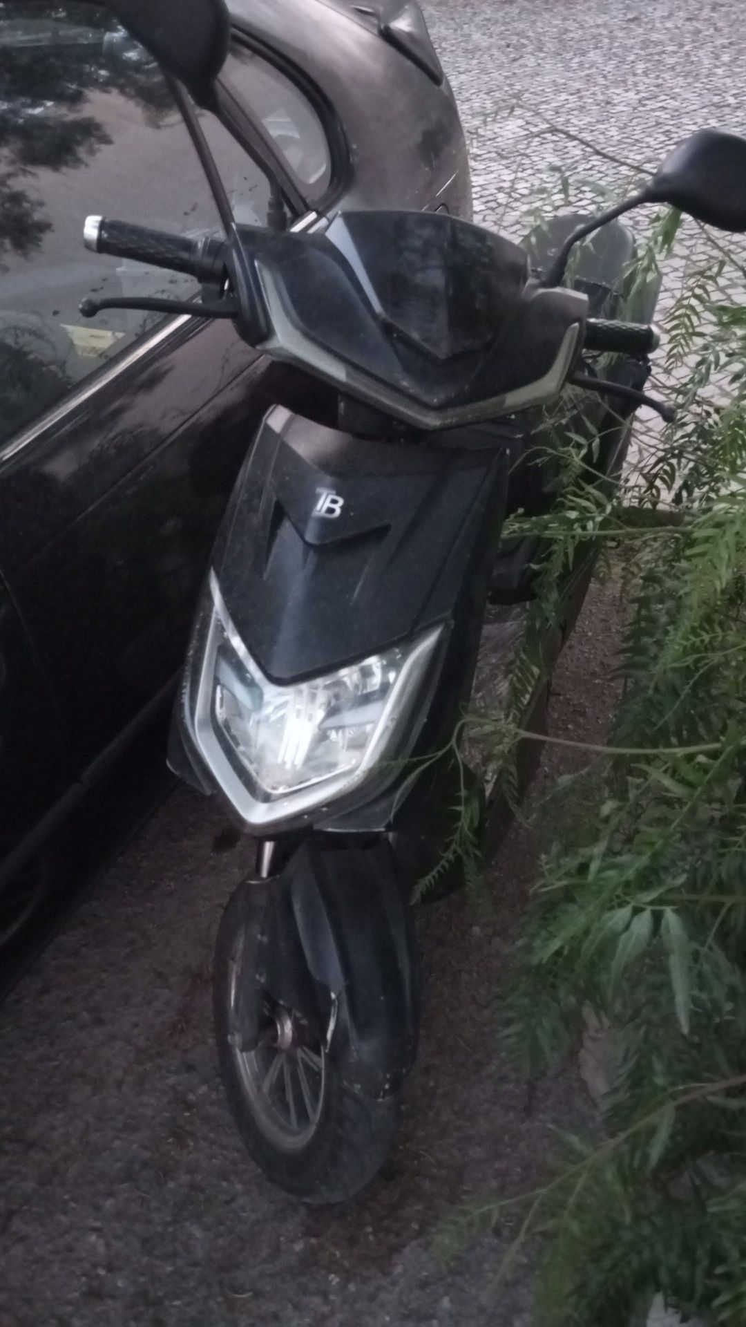 Duas Moto eléctrica
