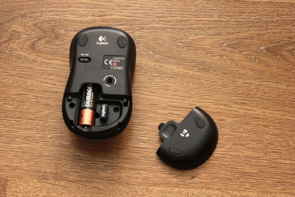 Комплект клавиатура и мышь Logitech Wireless Combo MK520 Black USB