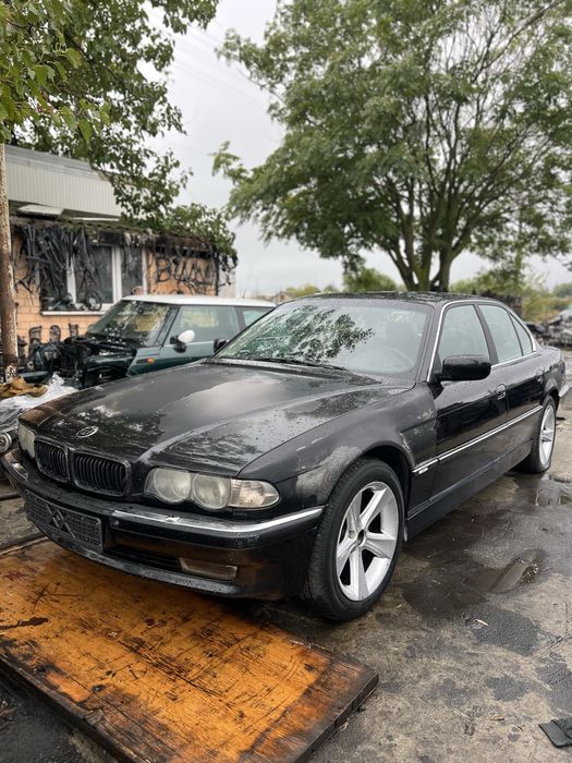 Разбор Bmw E38 Рестайлинг 728i