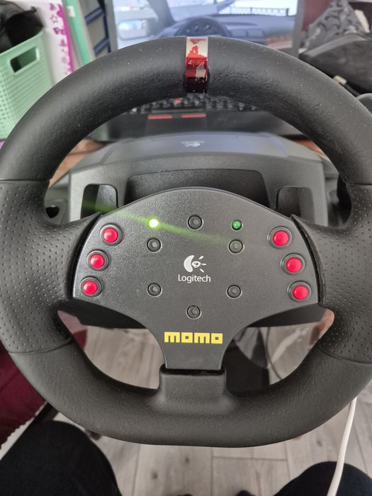 Ігровий руль для комп'ютера