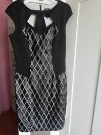 Sukienka czarna ze skórzanym wstawkami rozmiar M