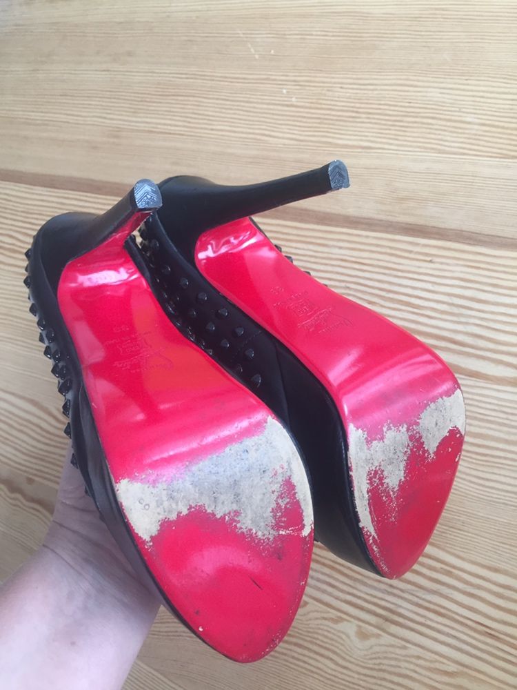 Christian Louboutin szpilki rozm 39