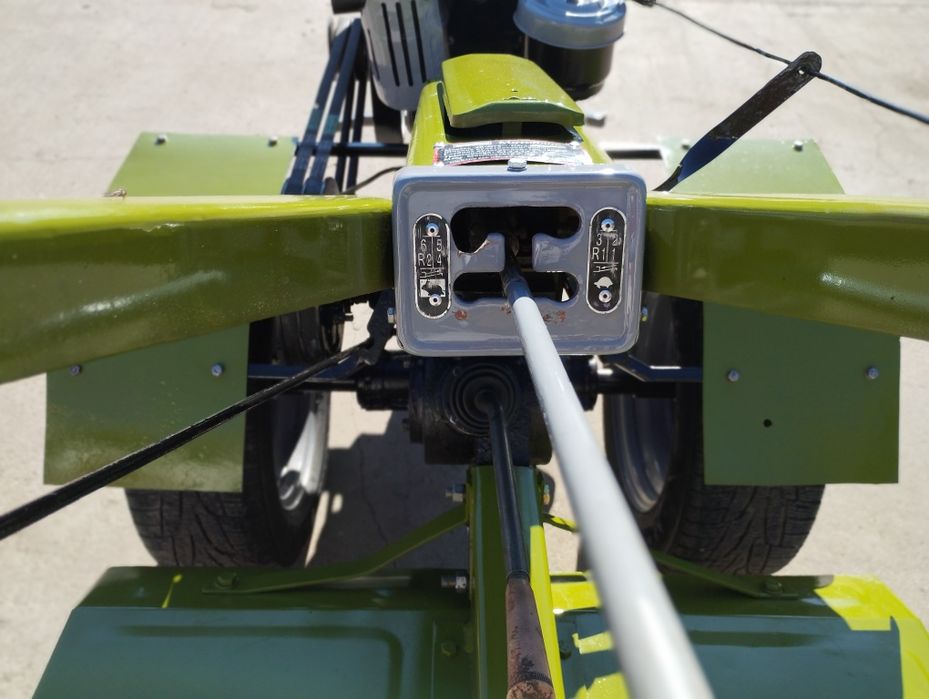 Продам мотоблок 8 кс