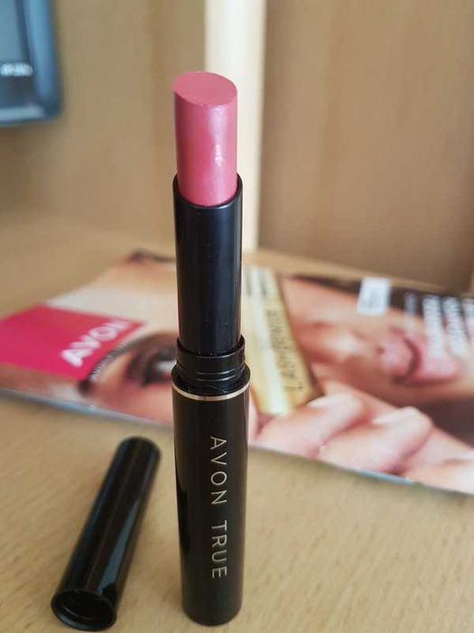 Szminka Ultra Beauty Avon (Vintage Pink)Nowa prezent