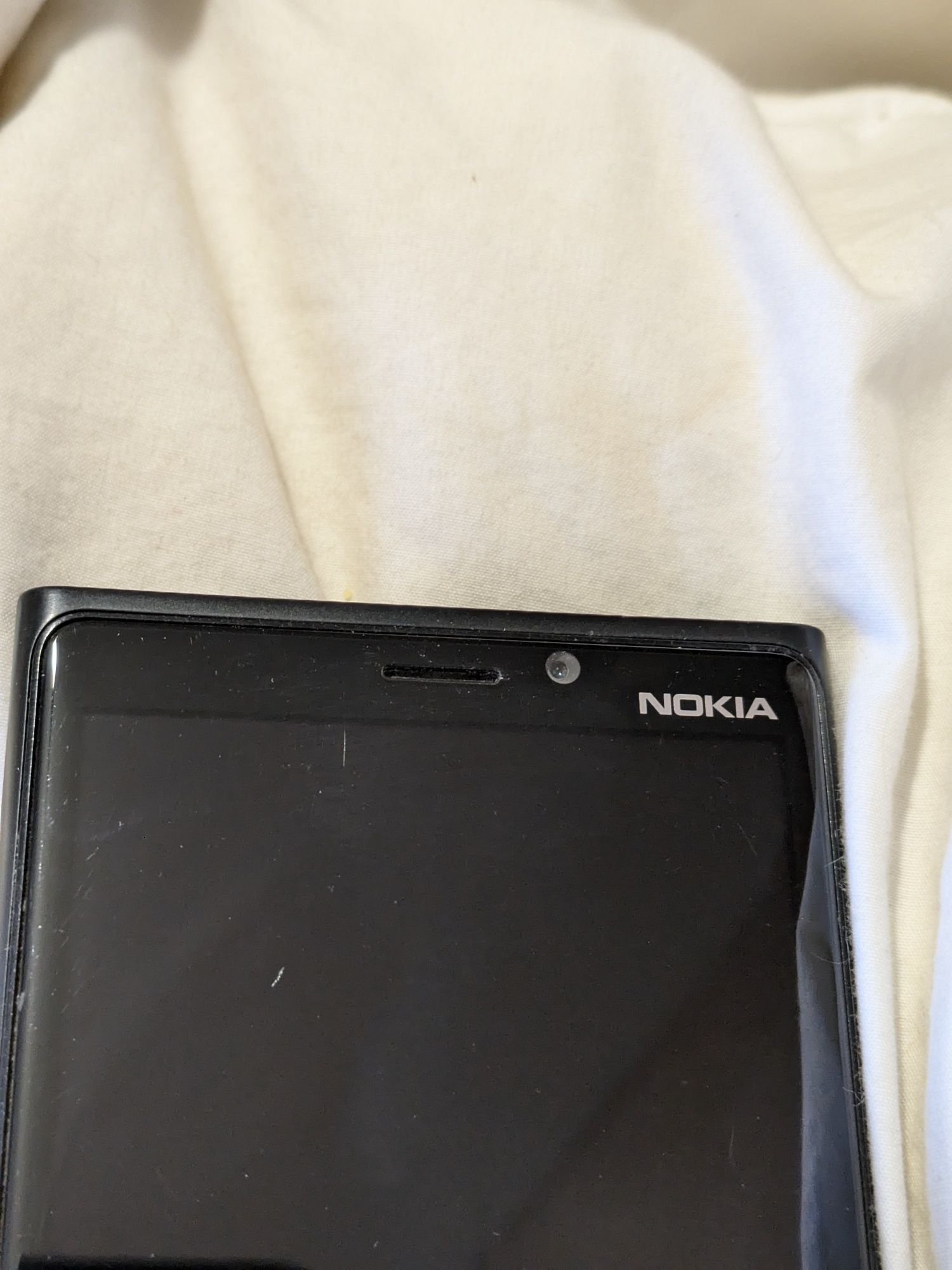 Смартфон Nokia Lumia 920 як нова