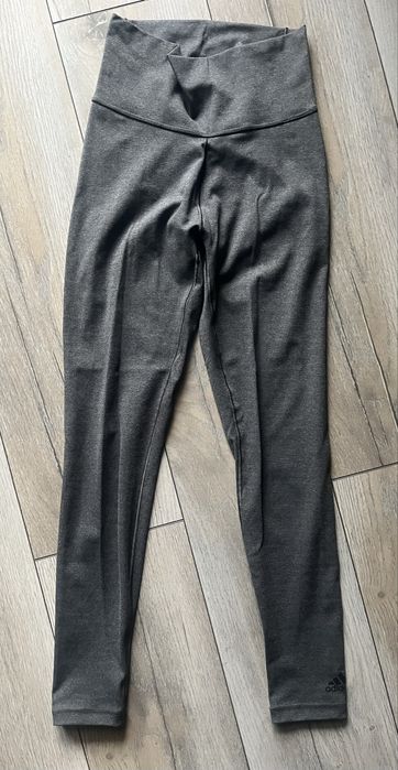 Leginsy szare adidas