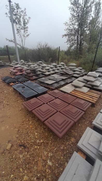 Блоки,парапети,шапки,поребрик