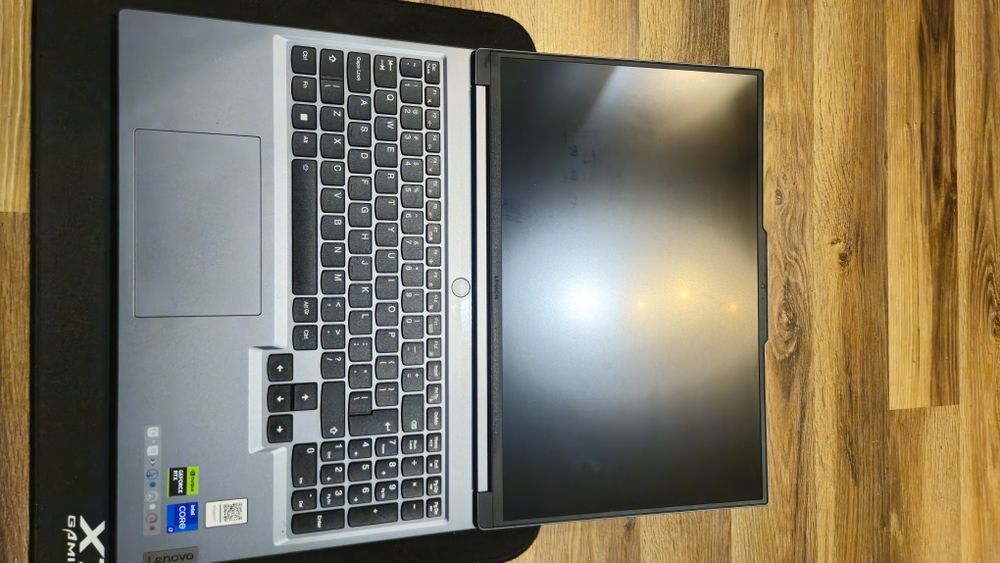 Lenovo Legion 5 16IRX9