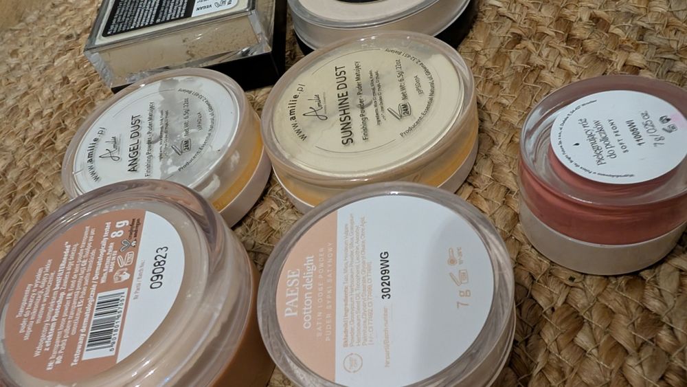 Sprzedam 13 sypkich pudrów