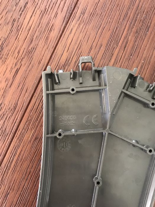 Zestaw 42 Tory kolejowe Marklin z dwoma wagonami  + rozjazdy