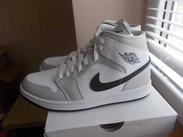 r. 40,5- 26 cm) Nike Jordan 1 Mid Light Smoke Grey Women's BQ6472,-015