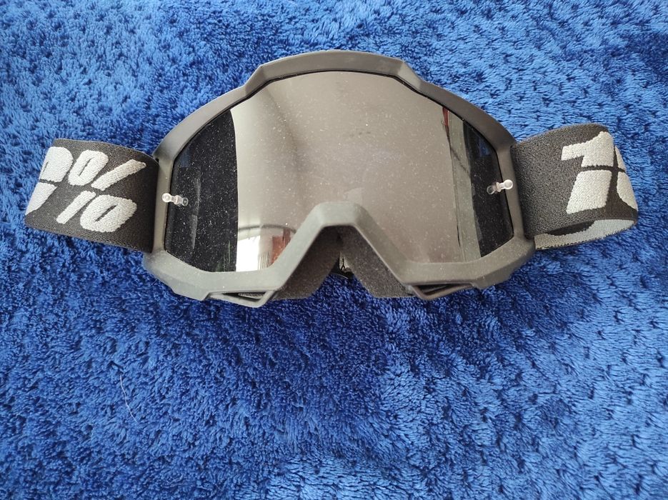 Óculos 100% em bom estado