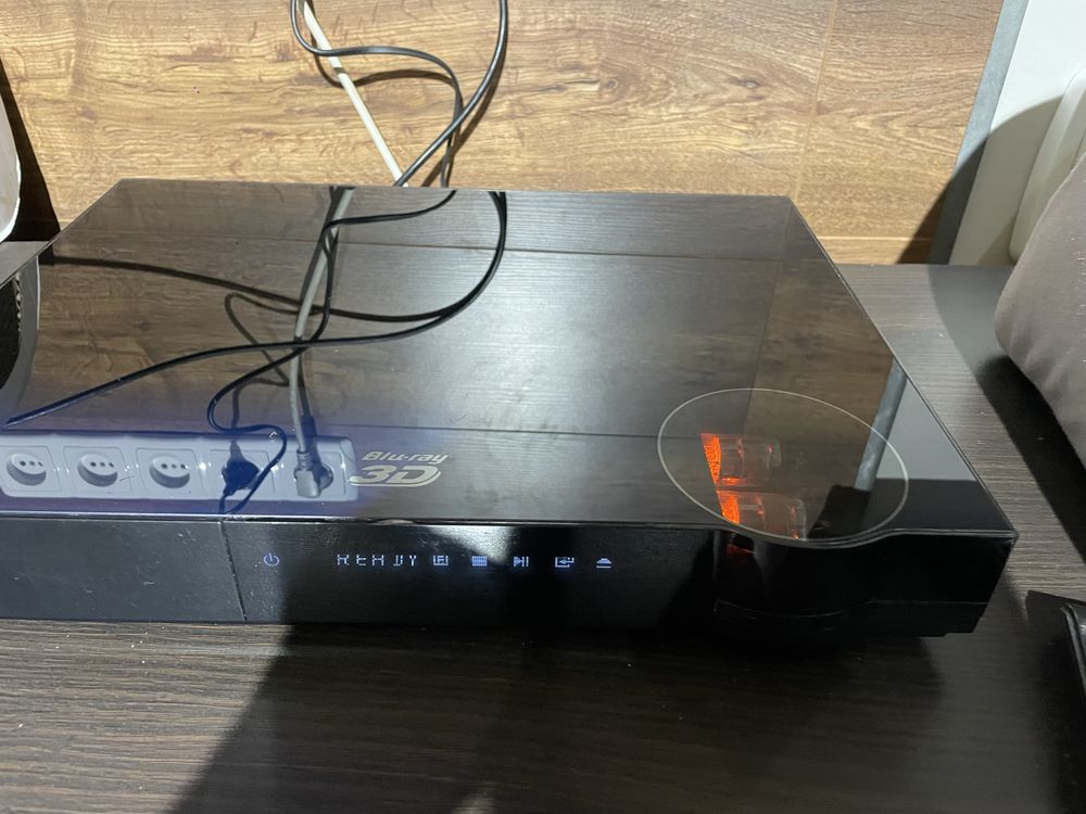 Домашний кінотеатр Samsung HT-E6750W з професійним звуком