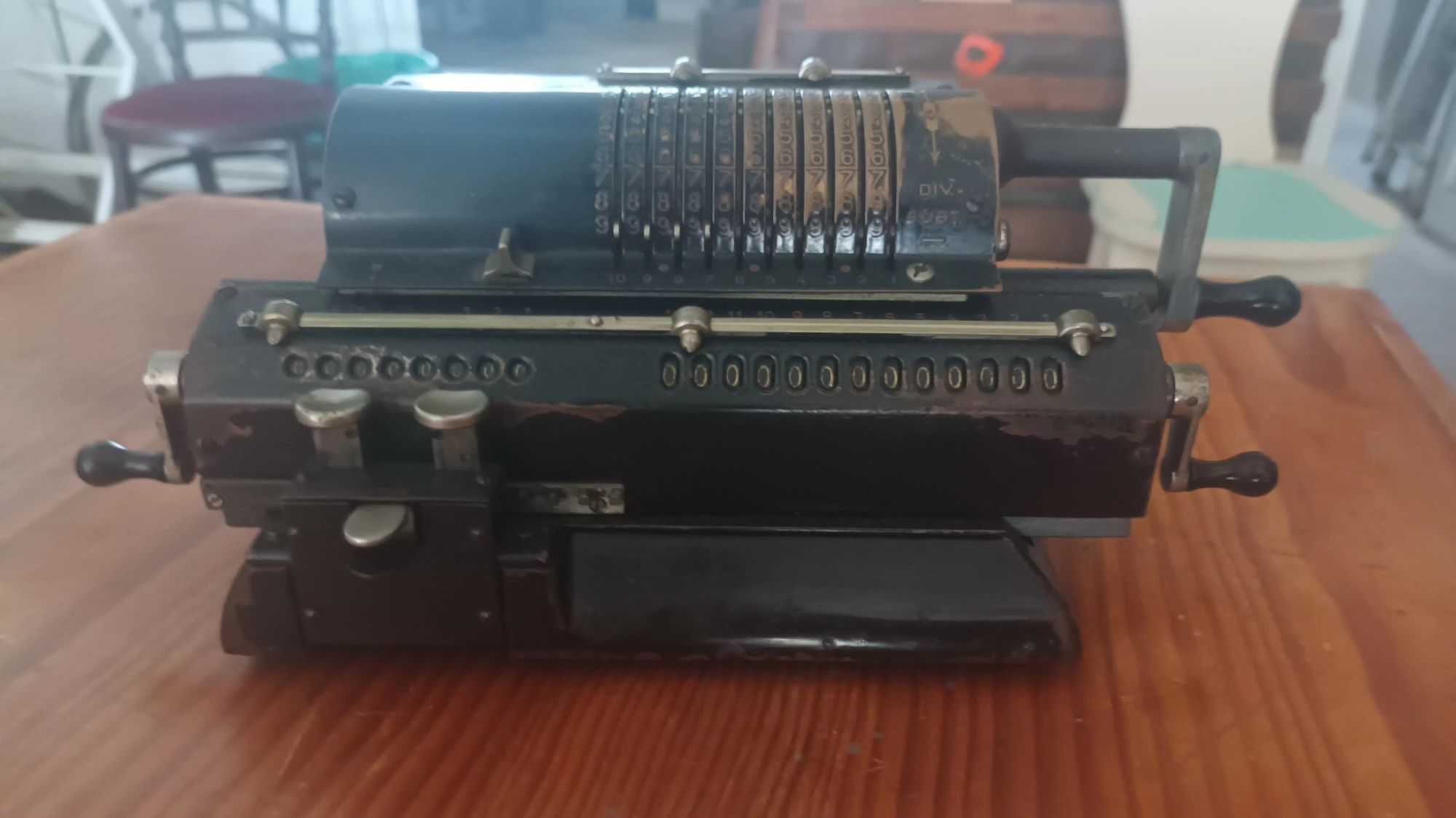 Calculadora muito  antiga